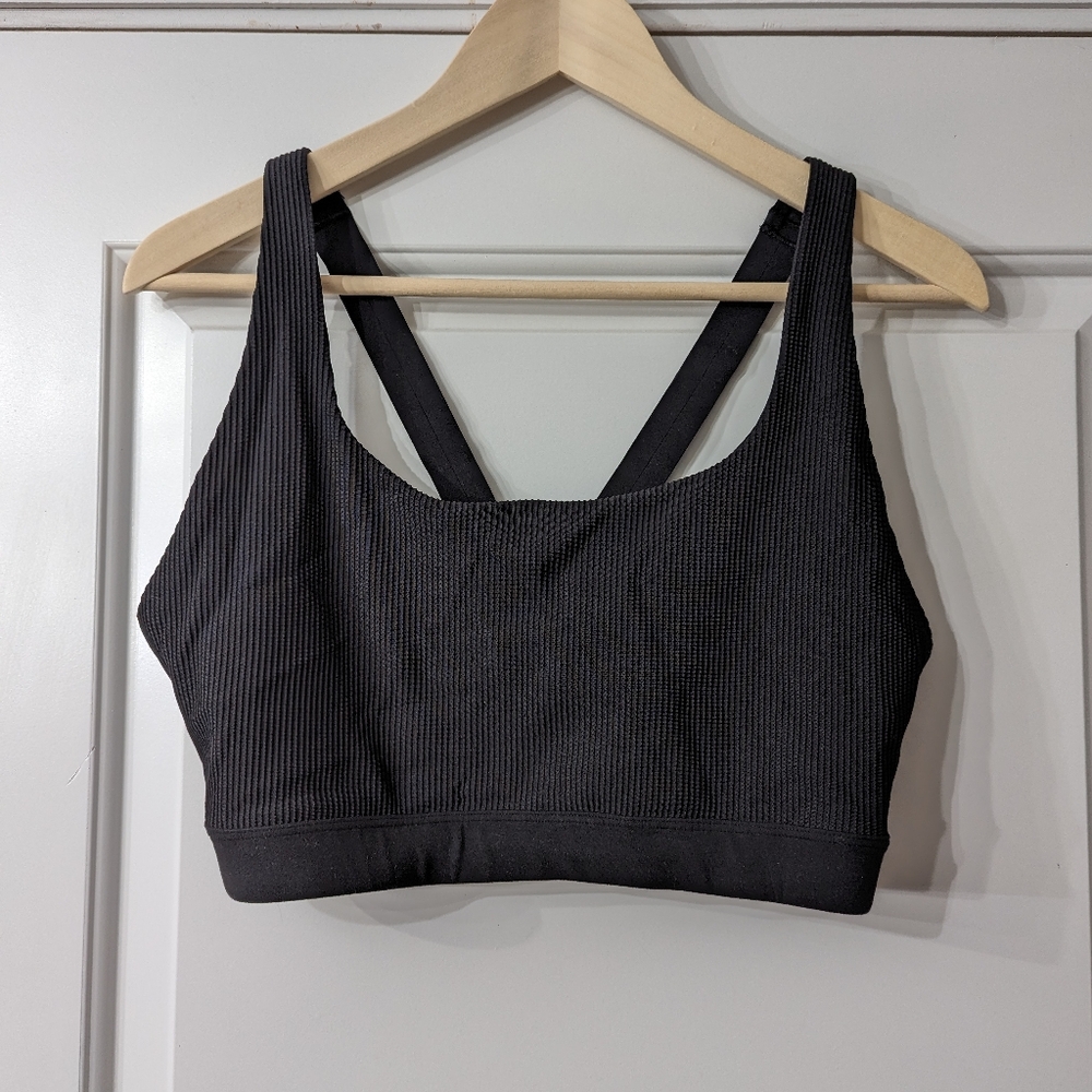 Athleta Black ribbed sports bra Large